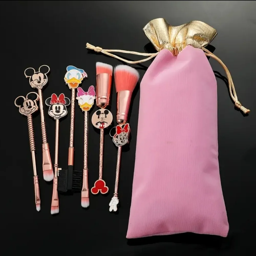 Disney Mickey and Friends Makeup Brush Set